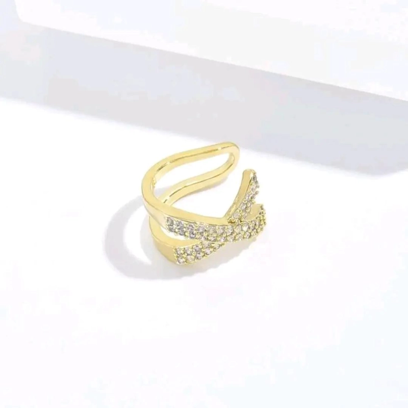 ARO EARCUFF DE ACERO CON BAÑO DE ORO 18K Y CIRCONES - 2