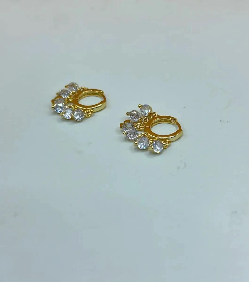 AROS ARGOLLA PARA DAMA CON CIRCONES COLGANTES Y BAÑO DE ORO - 2