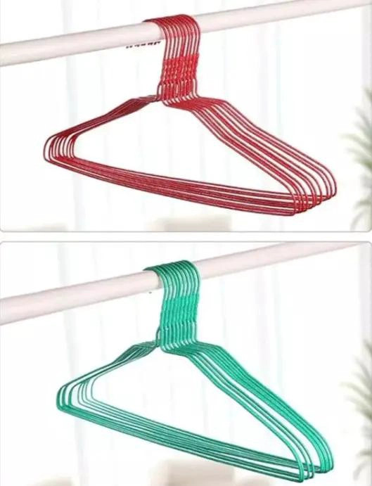 SET DE 10 COLGADORES ANTIDESLIZANTES PARA ROPA - 4