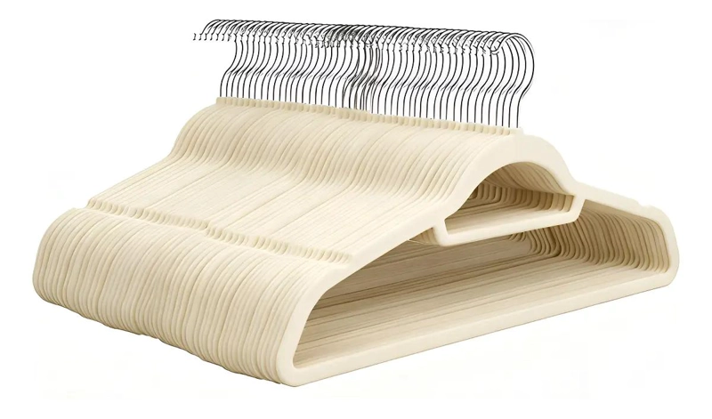 SET DE 60 COLGADORES DE ROPA TERCIOPELO ANTIDESLIZANTE COLOR BLANCO - 1