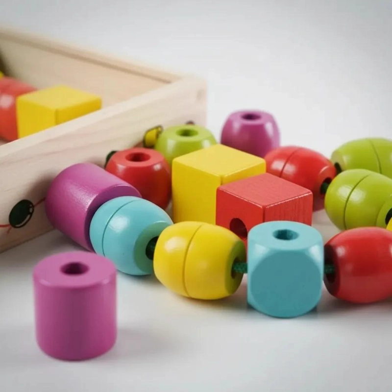 JUGUETE DIDACTICO DE MADERA PARA ENHEBRAR Y CLASIFICAR - 5
