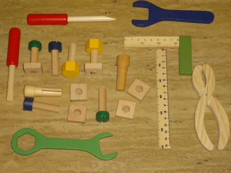 JUEGO DE HERRAMIENTAS DE MADERA PARA NIÑOS 3 AÑOS - 4