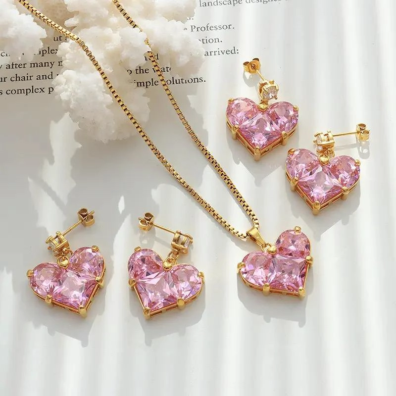 AROS BAÑADOS EN ORO 18K CON DISEÑO DE CORAZON ROSA - 3