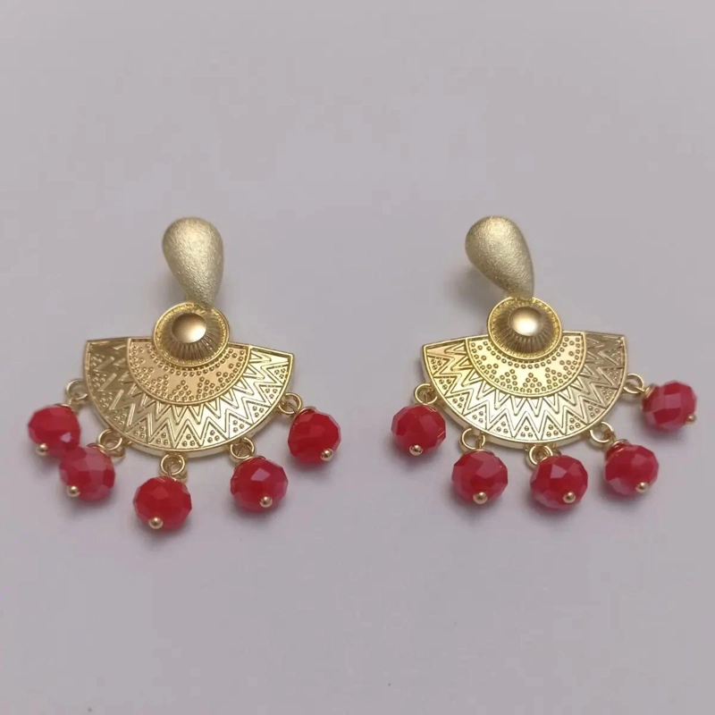 AROS ELEGANTES BAÑO ORO 18K CON PIEDRAS ROJAS - 2