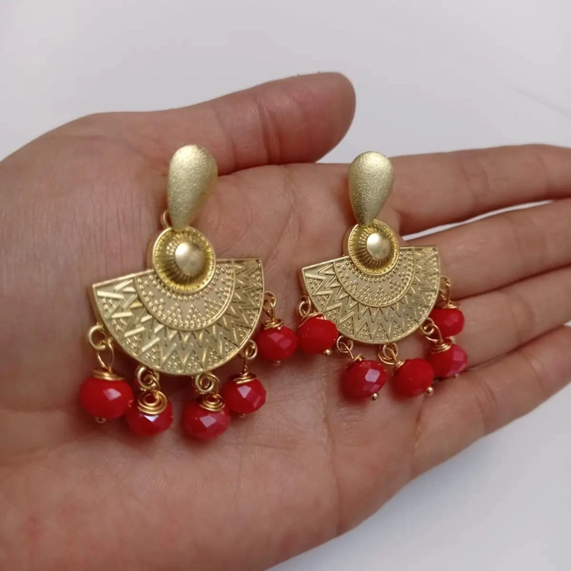 AROS ELEGANTES BAÑO ORO 18K CON PIEDRAS ROJAS - 4
