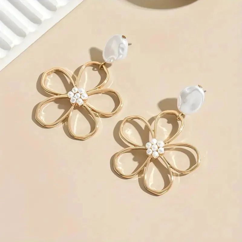 AROS COLGANTES CON DISEÑO FLORAL ELEGANTE Y SOFISTICADO - 2