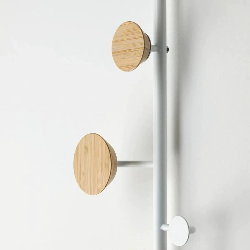 PERCHERO REGULABLE PARA PUERTA INFANTIL DE ACERO Y BAMBU - 2