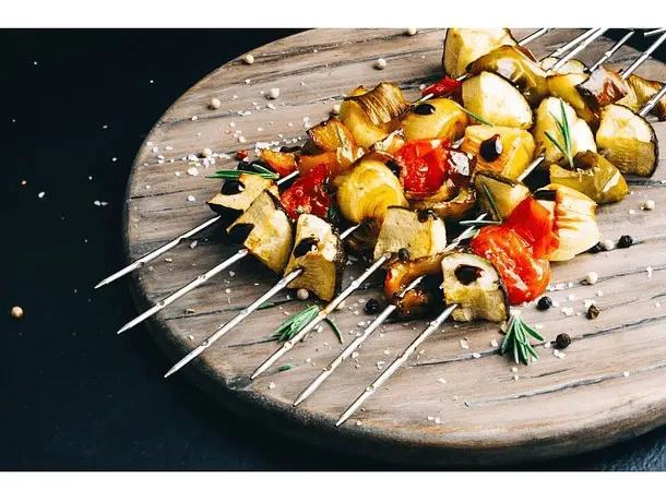 SET DE 4 BROCHETAS DE ACERO INOXIDABLE DE 46 CM PARA PARRILLA - 2