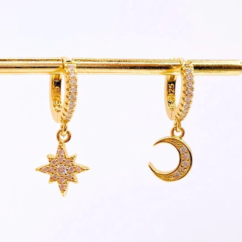 AROS DE PLATA 925 CON DIJES LUNA Y ESTRELLA BRILLANTES - 2