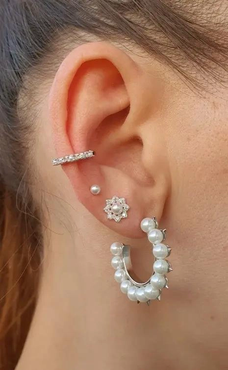 ARGOLLAS DE PERLAS CON BASE DE PLATA 925 CHAPADA EN ORO BLANCO - 2