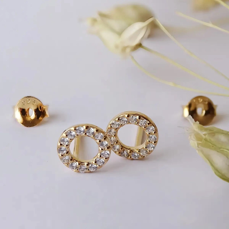 AROS DE PLATA CON BAÑO DE ORO Y CIRCONES ELEGANTES - 3
