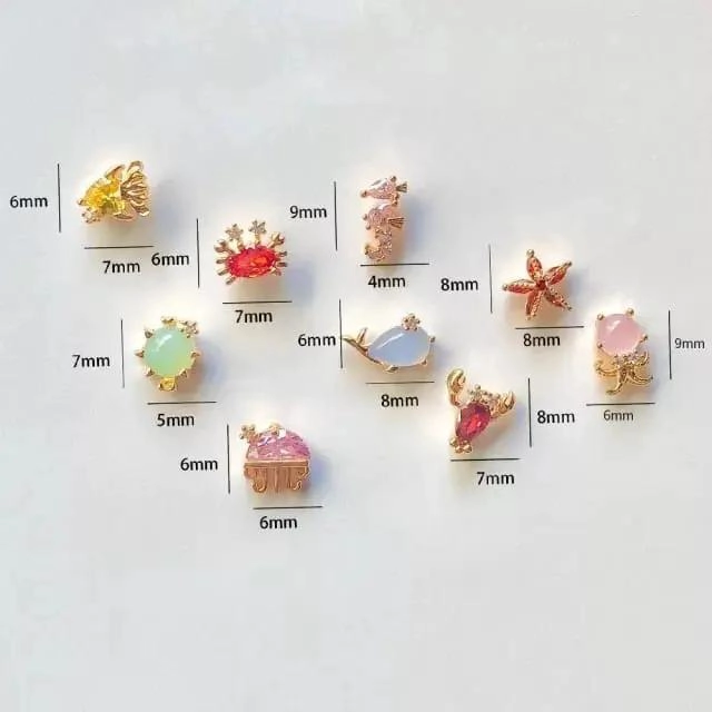 MINI AROS CON DISEÑO DE JAIBA EN BAÑO DE ORO 18K PARA MUJER - 3