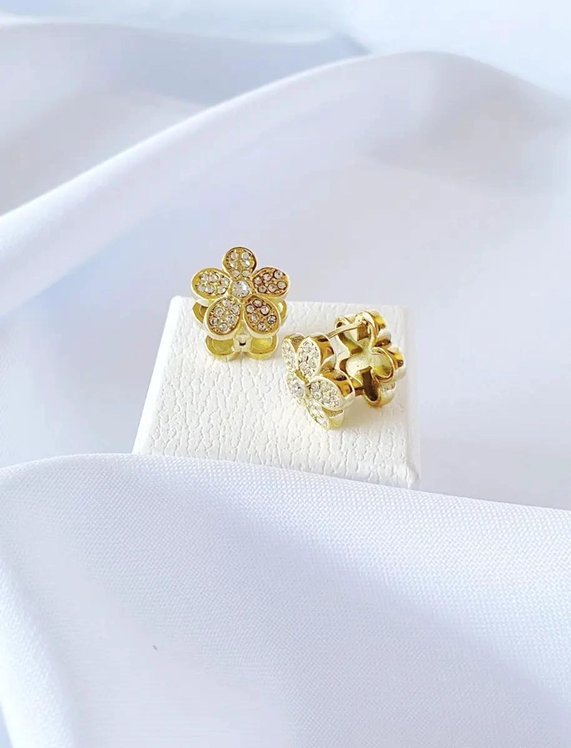 ARO CARRE  CON FLOR Y CIRCONES EN ORO 18K - 1