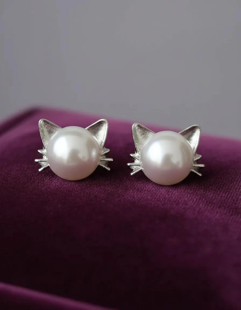 AROS PENDIENTES CON DISEÑO DE GATO EN CAJA DE REGALO - 2