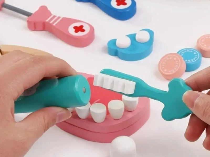 SET DE JUEGO DE ROLES ME DICO Y DENTISTA DE MADERA 36 PIEZAS - 6