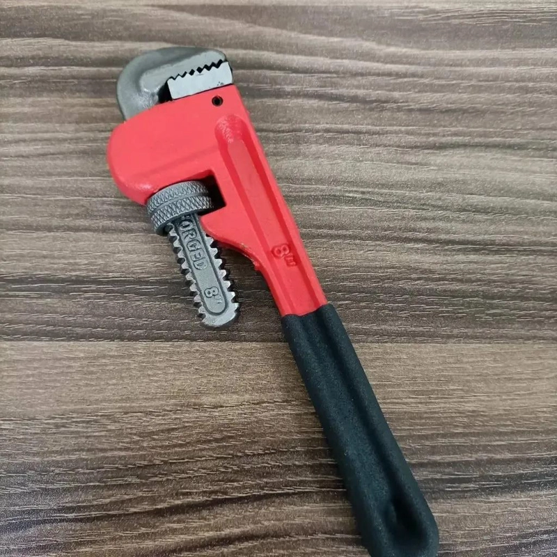 LLAVE INGLESA STILLSON DE 8 PULGADAS CON MANGO ANTIDESLIZANTE - 2