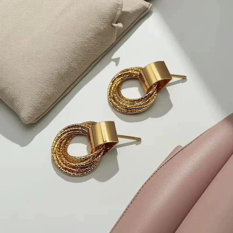 AROS PENDIENTES ELEGANTES DE ARGOLLA MULTICAPA PARA MUJER - 2