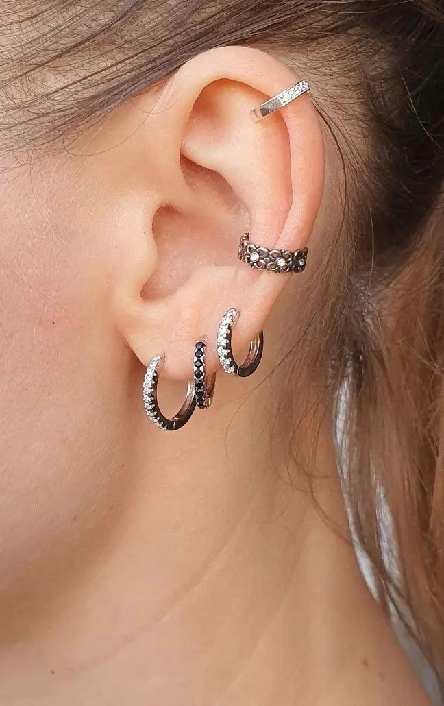ARO A PRESION EARCUFF DE PLATA 925 CON DISEÑO ELEGANTE - 2
