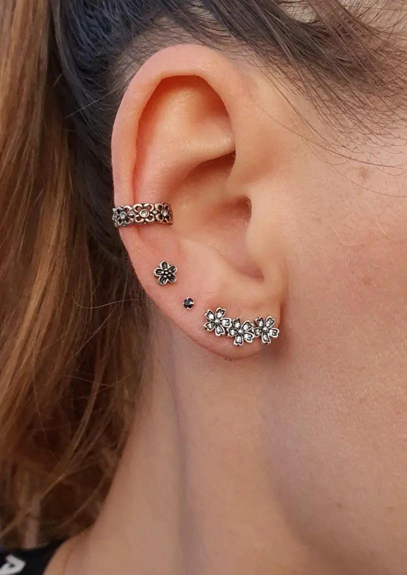ARO A PRESION EARCUFF DE PLATA 925 CON DISEÑO ELEGANTE - 3