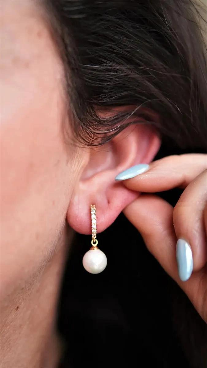 AROS ELEGANTES CON PERLAS Y ZIRCONIAS BAÑADOS EN ORO 14K - 2