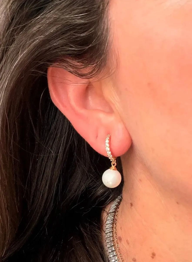 AROS ELEGANTES CON PERLAS Y ZIRCONIAS BAÑADOS EN ORO 14K - 9