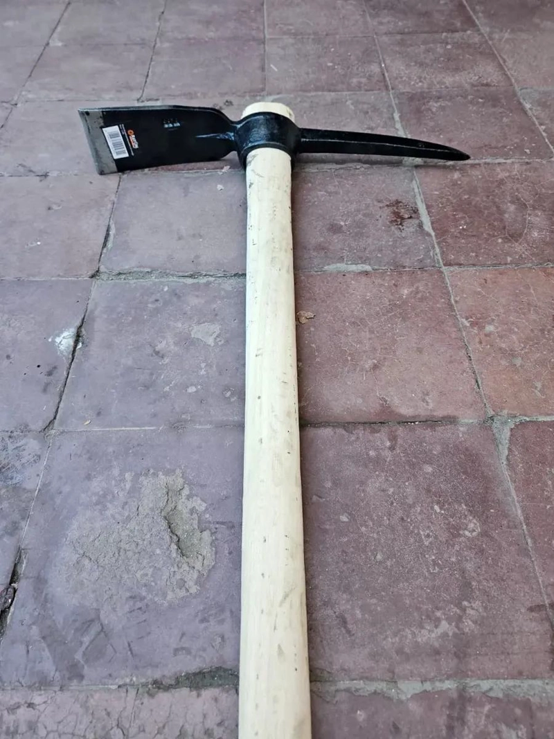 PICOTA PUNTA AZADON 5LBS MANGO MADERA IDEAL JARDINERIA - 2