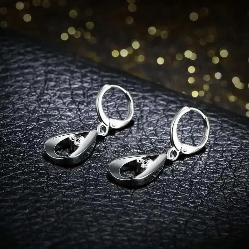 AROS DE GOTAS CON CIRCONIAS Y JOYERO PLATEADO - 3