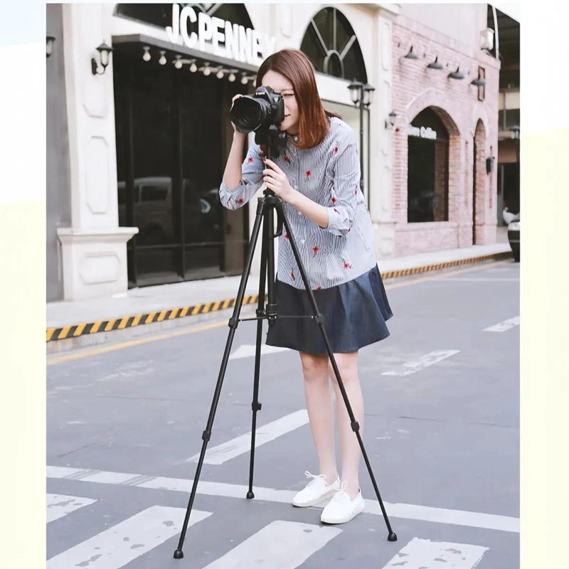 TRIPODE PROFESIONAL AJUSTABLE PARA CAMARA Y CELULAR - 9