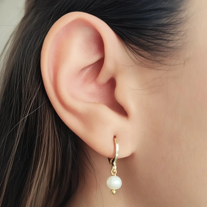 AROS COLGANTES DE PERLA DE RIO ENCHAPADOS EN ORO 18K - 2