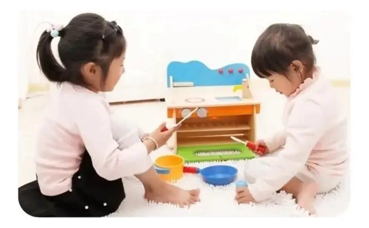 COCINA INFANTIL DE MADERA MONTESSORI CON ACCESORIOS DIDACTICOS - 4