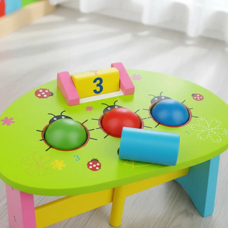 MESA DIDACTICA ESTIMULANTE CON MARTILLO PARA NIÑOS - 5