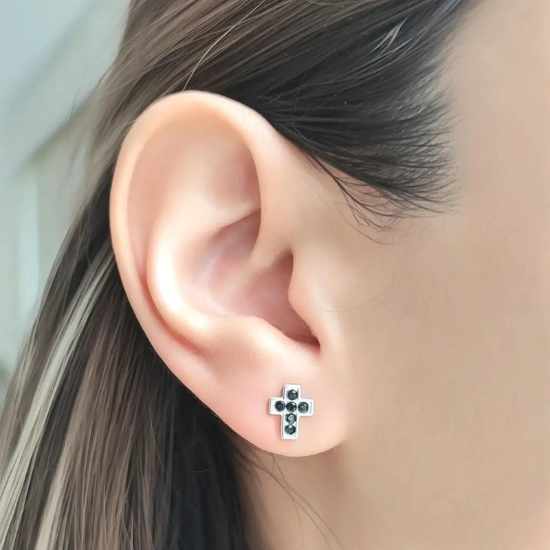 AROS EN FORMA DE CRUZ CON CIRCONES NEGROS EN PLATA 925 - 4