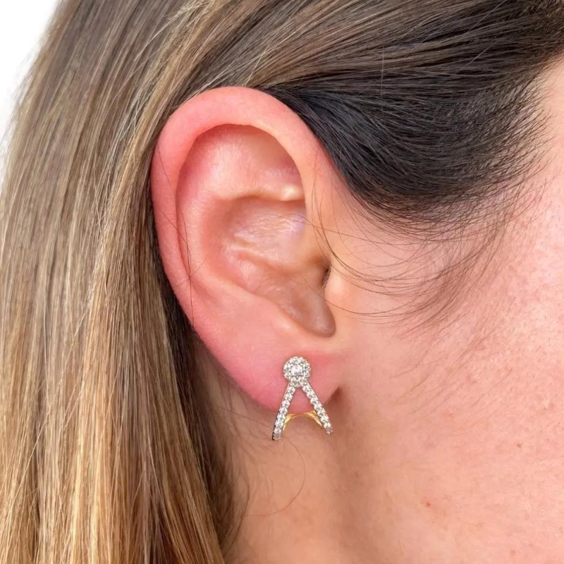 AROS ELEGANTES BAÑADOS EN ORO CON CIRCONES DE ALTA CALIDAD - 2