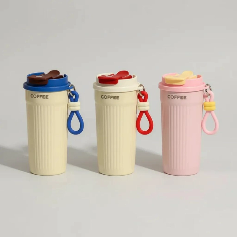 VASO TE RMICO PORTATIL 550ML CON TAPA Y CORREA PARA BEBIDAS - 6