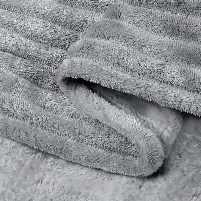 FRAZADA 2 PLAZAS GRIS OSCURO RAYAS 200X230CM SUAVE Y ABRIGADORA - 2