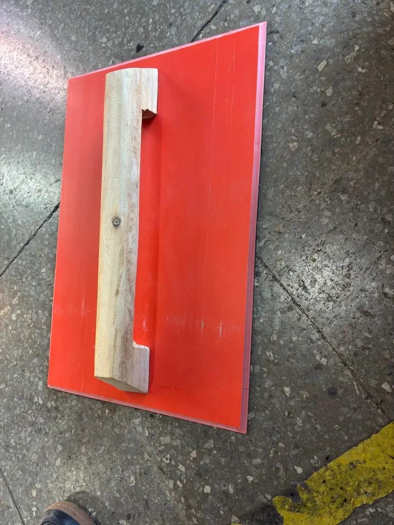 TALOCHA PARA YESO DE PVC 44X30 CM - 3