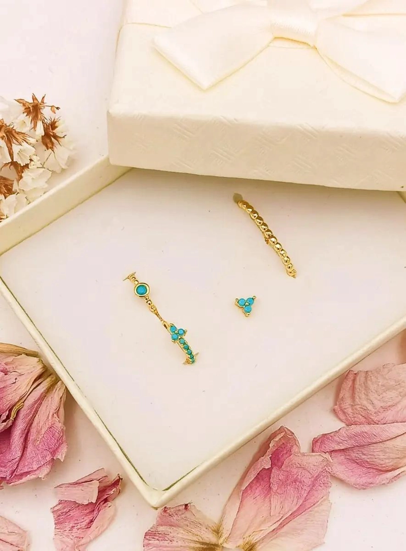 SET DE AROS HUGGIES TURQUESA Y EARCUFF EN ORO 18KL - 2