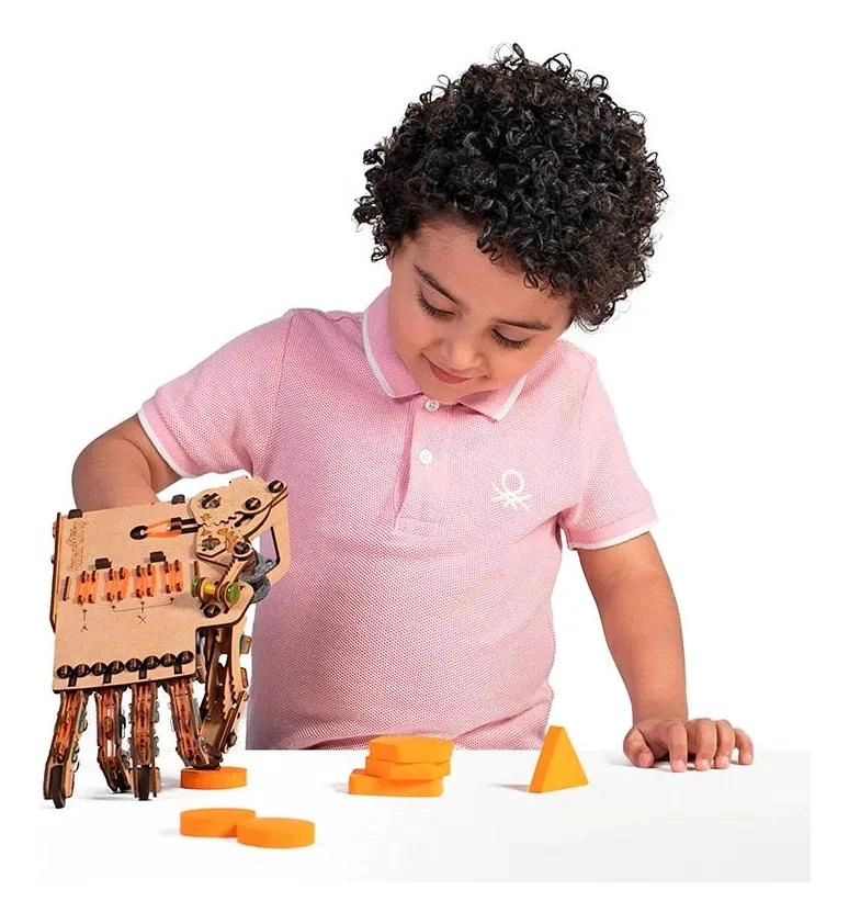 MANO ROBOTICA DE MADERA PARA APRENDIZAJE INTERACTIVO - 2