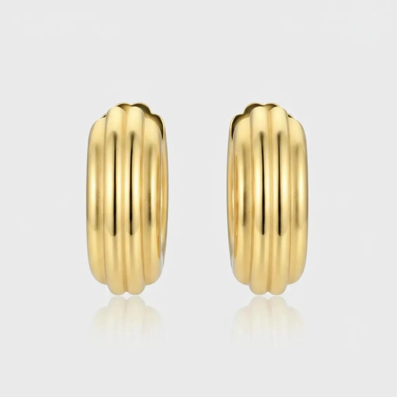 AROS HUGGIE GRUESOS EN PLATA 925 CON BAÑO DE ORO 18K - 6