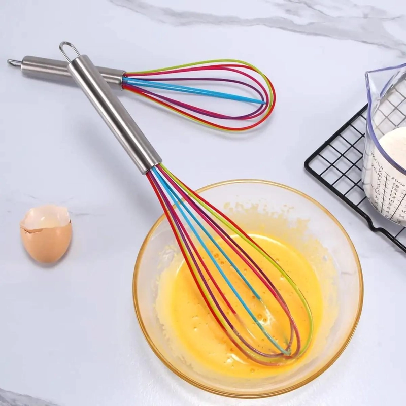JUEGO DE 3 BATIDORES MANUALES DE SILICONA DE 22, 26 Y 30 CM - 1
