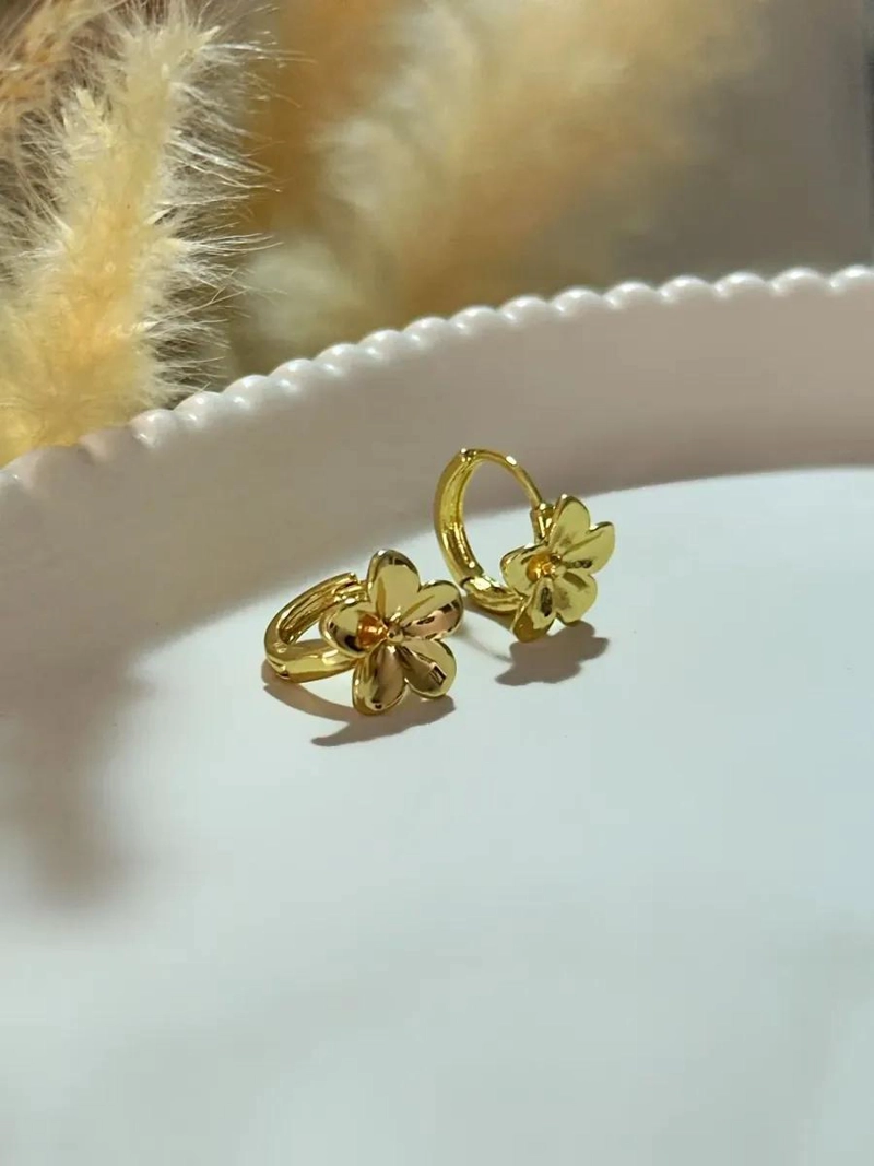 ARGOLLAS FLOR PARA MUJER EN BAÑO DE ORO 18K ELEGANTES Y DELICADAS - 4