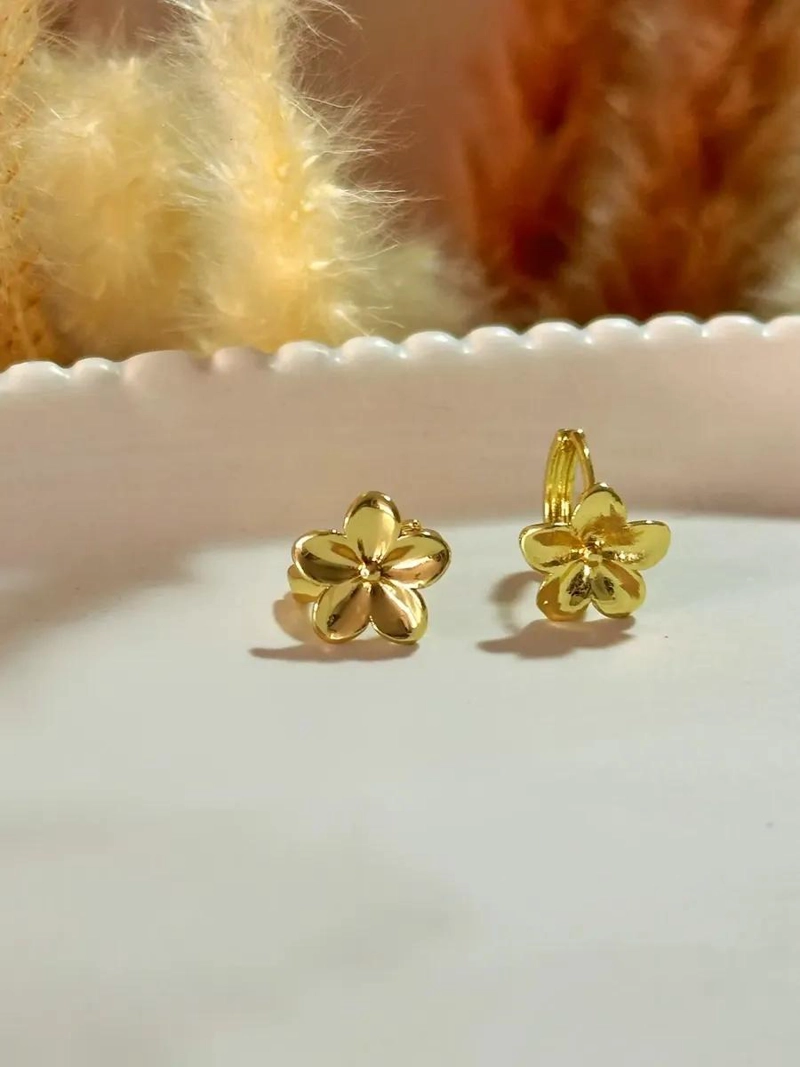ARGOLLAS FLOR PARA MUJER EN BAÑO DE ORO 18K ELEGANTES Y DELICADAS - 6