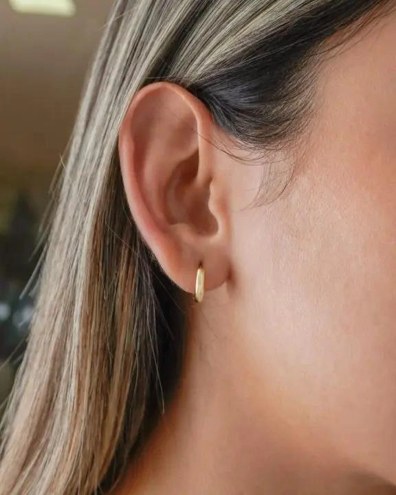 ARETE CANDONGA LISA CLICK EN ORO LAMINADO DE 18K - 2