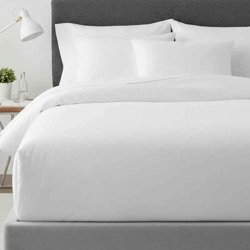 FUNDA DE PLUMON BLANCA DE 200 HILOS PARA CAMA DE 2 PLAZAS CON ALETA - 1