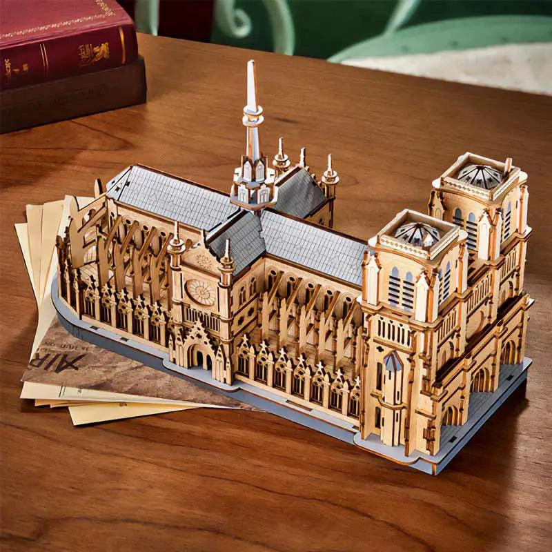 PUZZLE 3D CATEDRAL DE PARIS EN MADERA CON 330 PIEZAS - 4