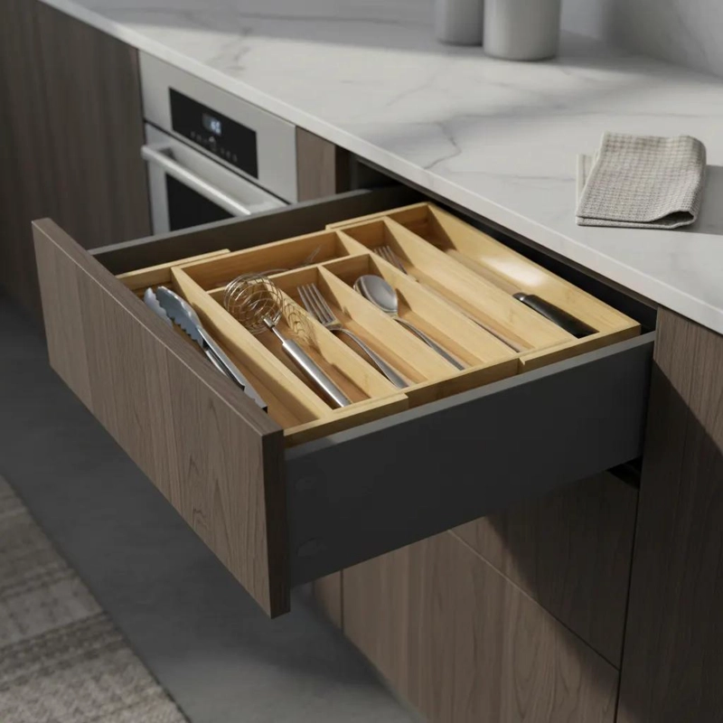 ORGANIZADOR DE CAJONES DE BAMBU EXPANDIBLE PARA UTENSILIOS - 1