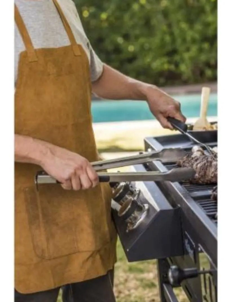DELANTAL DE CUERO MARRON PARA PARRILLA CON BOLSILLO PRACTICO - 4