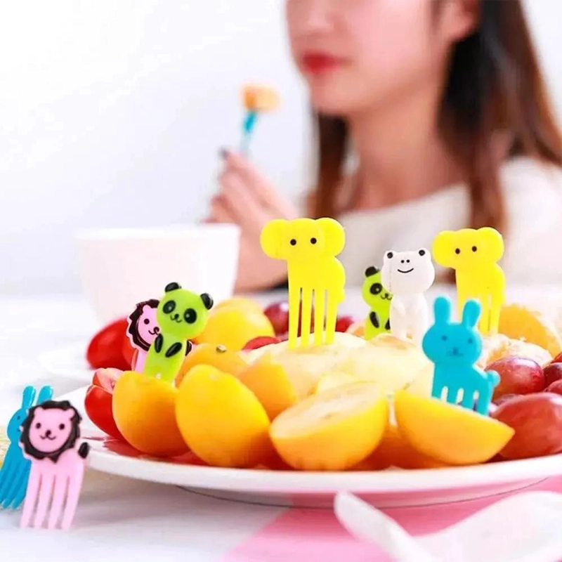 KIT DE 50 PIEZAS PARA HACER SANDWICHES CON CORTADORES DE FORMAS VARIADAS PARA NI - 8