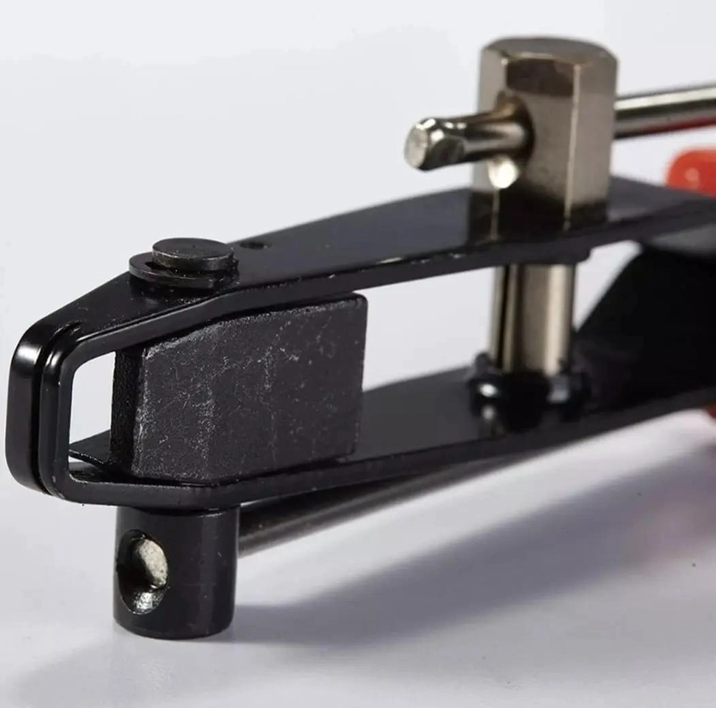 ALICATE PARA INSTALACION DE ABRAZADERAS HOMOCINE TICAS - 4