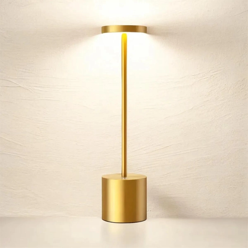 LAMPARA DE MESA LED DECORATIVA EN COLOR ORO PARA AMBIENTES - 1